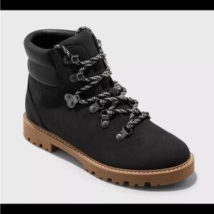 Women's Tully Lace-Up Winter Hiking Boots Black - Universal Thread -9.5 NWT